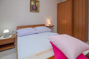 Apartments with parking space Punta kriza, Cres - 8082