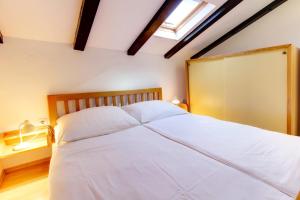 Apartments with parking space Artatore, Losinj - 8087