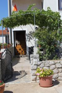 Apartments with a parking space Mali Losinj (Losinj) - 8090