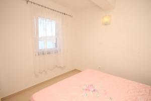 Apartments by the sea Valun, Cres - 8086