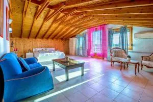 The Loft - Dhidhimótikhon