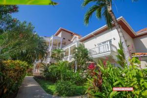 Lawson Rock - Seahorse 105 condo