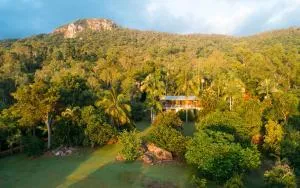 Castle Rock Farm - Byfield