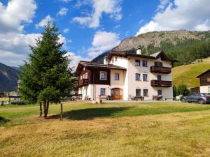 Family House Amalia Myholidaylivigno