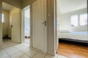 Maisons de vacances La Marniere - Magnificent house with garden in Chambray-les-Tours : photos des chambres