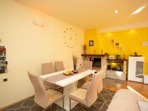 Apartment Olivia by Interhome