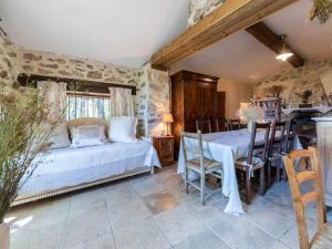 Maisons de vacances Holiday Home Le Bois d'Amour by Interhome : photos des chambres