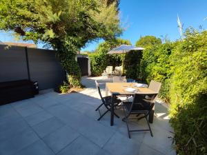 Appartements L'OUSTO - Studio avec magnifique Terrasse a 5 min de Cassis : photos des chambres