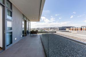 Axis Luxury Apartments by Century City Hotels