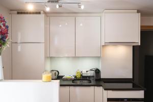 Studio direkt im Zentrum, tolle Terrasse, Aussicht