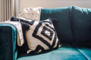 Charming 3-Bed cottage in Chester, ideal for Families & Workers, FREE Parking - Sleeps 7