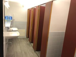 Twin Room with Shared Bathroom room in Baden Youth Hostel