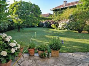 Appartements T1 ou T2 dans villa avec jardin proche Biarritz : photos des chambres