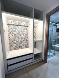 Luxury Apartment with balcony garden view img15