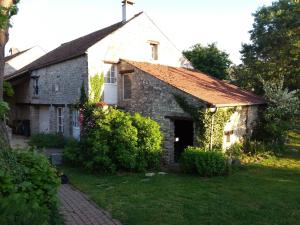 Maisons de vacances Gite - a l'Ombre du Teil : photos des chambres