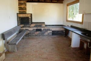 Fazendinha Rústica com Piscina Próxima a Curvelo