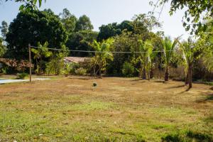 Fazendinha Rústica com Piscina Próxima a Curvelo