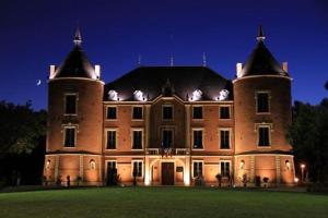 Maisons de vacances T&A Lodge AVEC SPA JACUZZI a 11km de la plage : photos des chambres