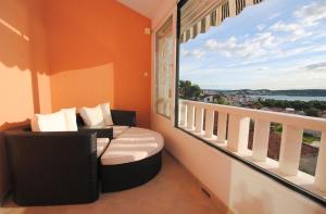 Seaview Luxury Apartment "Lucy" with terrace & vintage summer kitchen