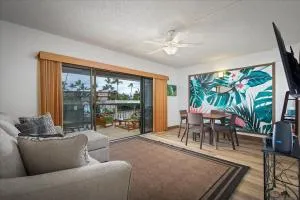 Kona Plaza 210 - Laniakea