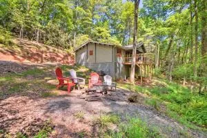 Pet-Friendly Otto Mountain Cabin with Fireplace! - Otto
