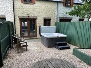 Cottage With Hot Tub in Pembrokeshire - 斯皮塔尔