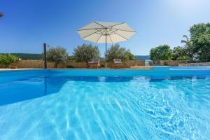 Villa San Antonio - Heated pool