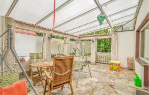 Cozy Apartment In Gdynia With Wifi