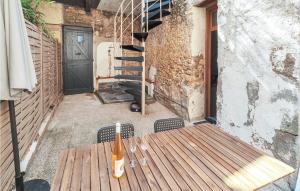 Maisons de vacances Amazing home in Capestang with WiFi and 3 Bedrooms : photos des chambres