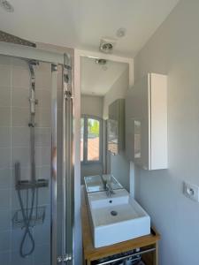 Villas Tres jolie Villa Bianca, maison avec jardin prive a Deauville : photos des chambres