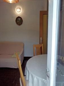 Apartments by the sea Zaboric, Sibenik - 8368