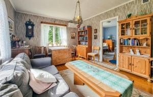 2 Bedroom Cozy Home In Brastad