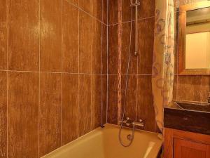 Studio cabine 4 personnes au pied des pistes avec balcon et parking, Belle Plagne - FR-1-455-216