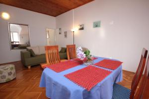 Apartments with a parking space Cavtat, Dubrovnik - 9032