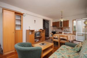 Apartments with a parking space Jelsa, Hvar - 538