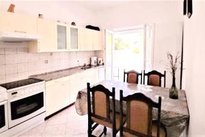 Charming apartments House in Rab to 17 persons