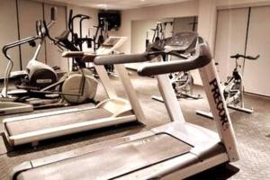 Cozy Spacious 1-BDR Studio #8. FREE Parking