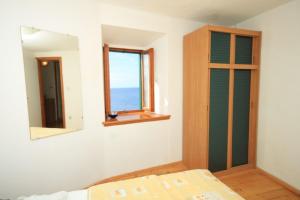 Apartments and rooms by the sea Komiza, Vis - 8910