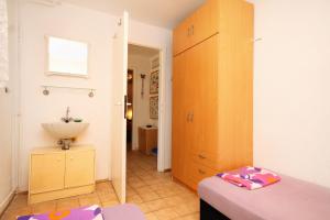 Apartments by the sea Brgujac, Vis - 8899