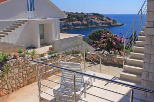 Apartments by the sea Zavalatica, Korcula - 9138