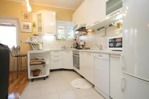 Apartments by the sea Korcula - 9132