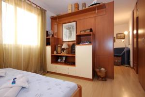 Apartments with WiFi Dubrovnik - 8975