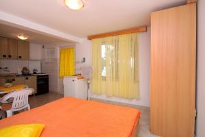 Apartments by the sea Prigradica, Korcula - 9141