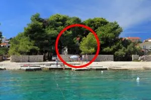 Apartments by the sea Sevid, Trogir - 9125 - Zaglavice
