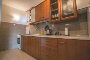 Apartments with a parking space Rukavac, Vis - 8898