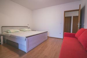 Apartments with a parking space Rukavac, Vis - 8898