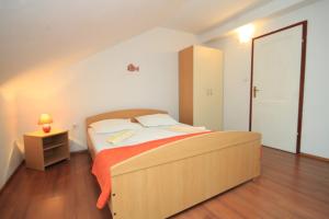 Apartments with WiFi Komiza, Vis - 8911