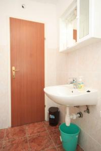 Apartments with WiFi Komiza, Vis - 8911