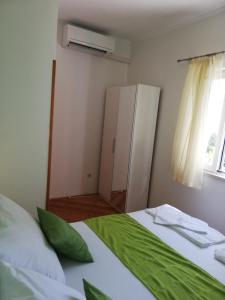 Apartments with a parking space Vrbica, Dubrovnik - 9008