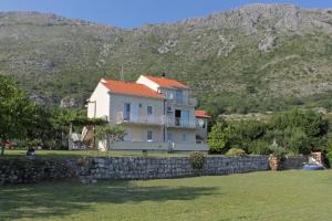 Apartments for families with children Mlini, Dubrovnik - 8970